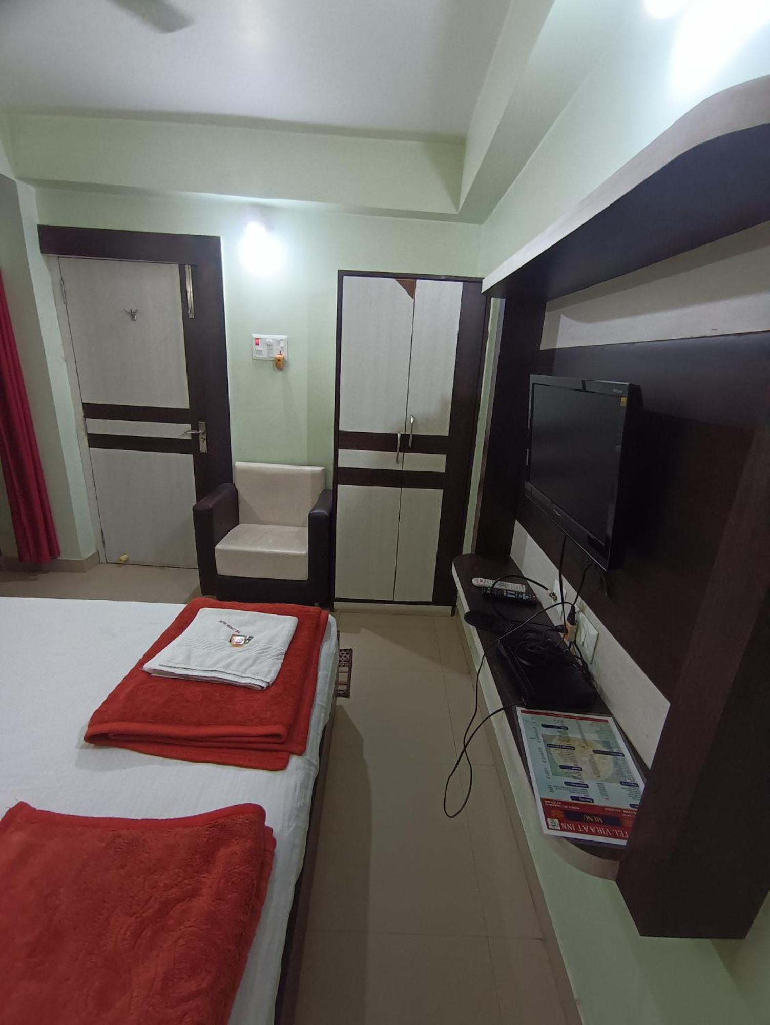 Hotel Viraat Inn Gaya Bagian luar foto