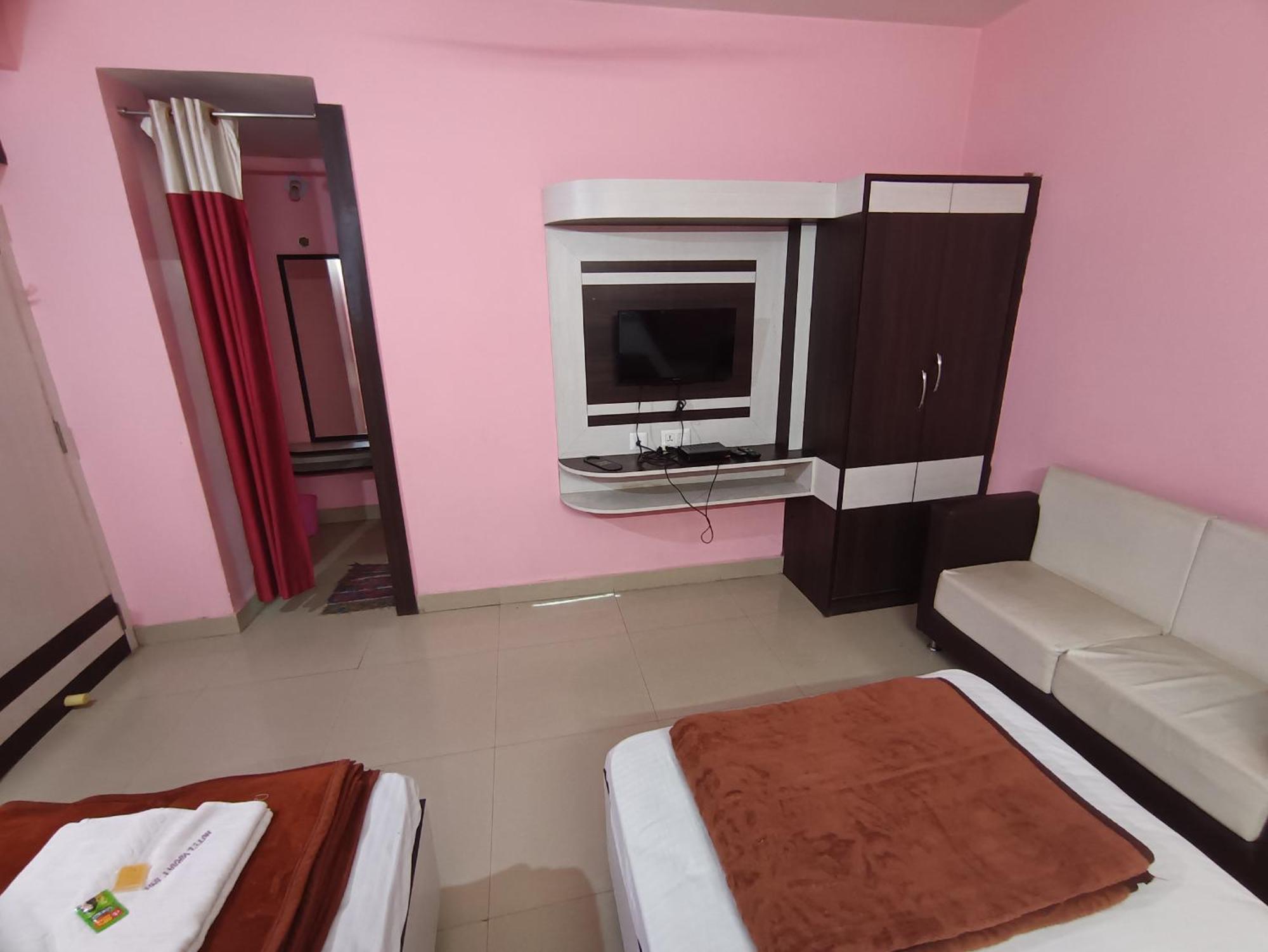 Hotel Viraat Inn Gaya Bagian luar foto