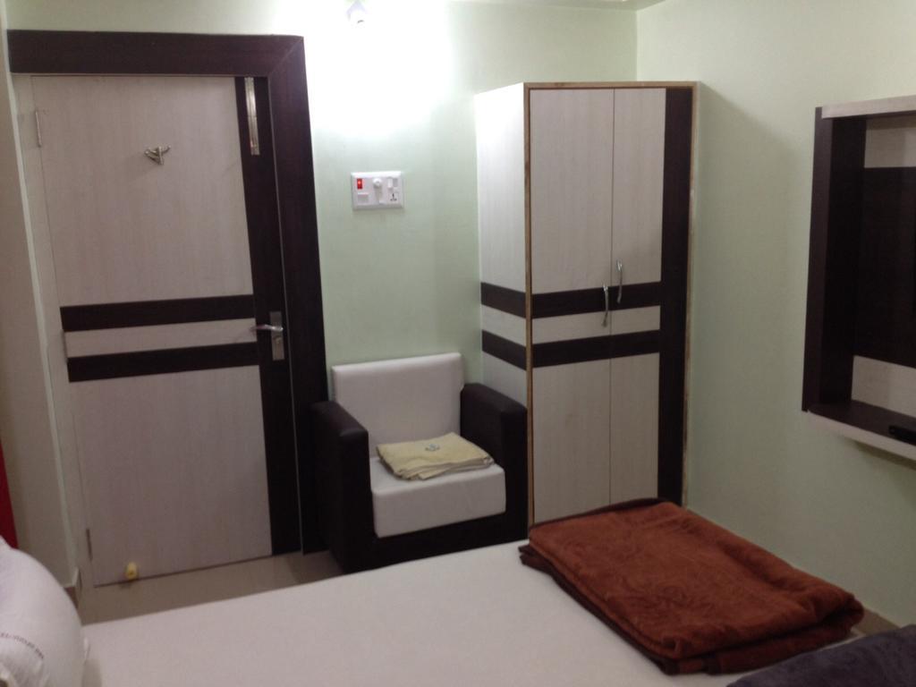 Hotel Viraat Inn Gaya Bagian luar foto