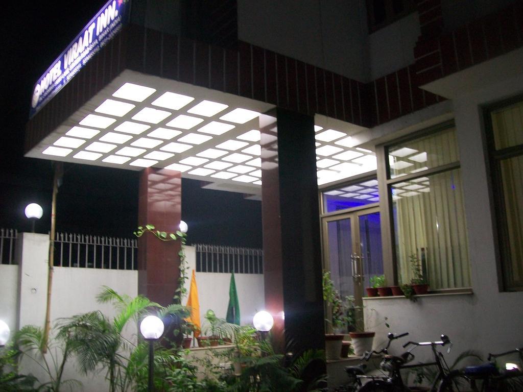 Hotel Viraat Inn Gaya Bagian luar foto